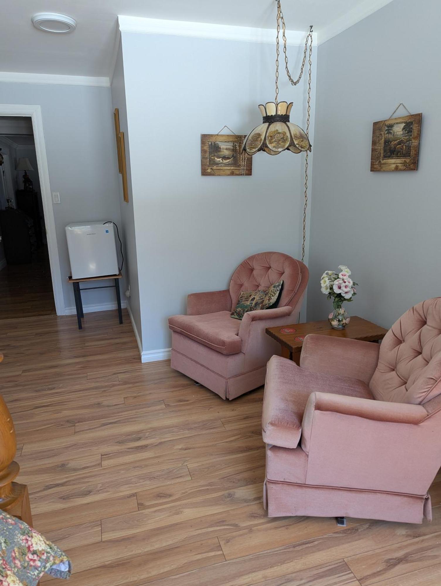 Bear & Butterfly Bed And Breakfast Gravenhurst Exterior photo